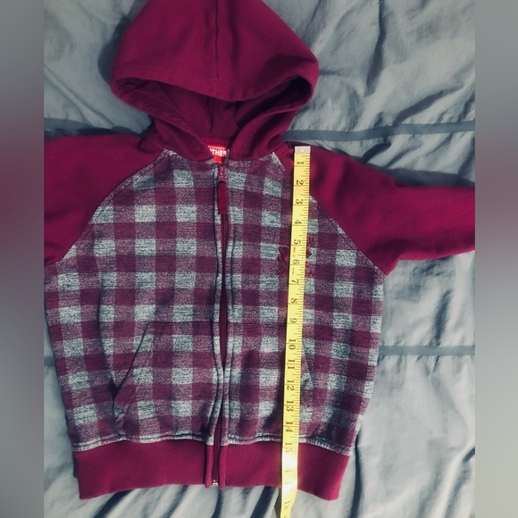 Souvenirs Northern Canada Moose Zip Up Hoodie Maroon Plaid Child Size 8 - Picture 11 of 11
